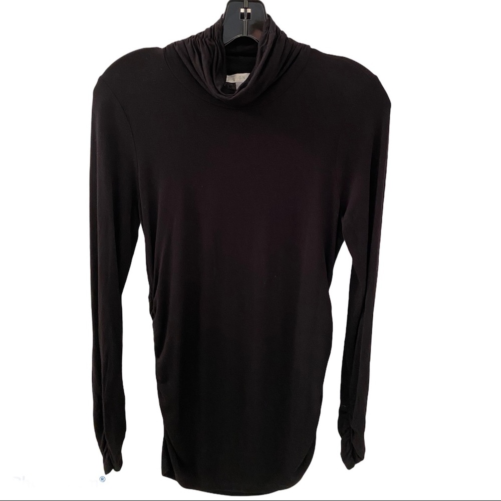 DESIGN HISTORY TURTLENECK RUCHED SIDES SIZE MEDIUM
